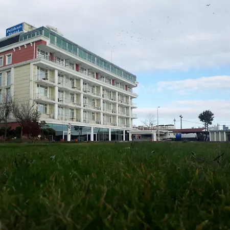 Pelikan Otel